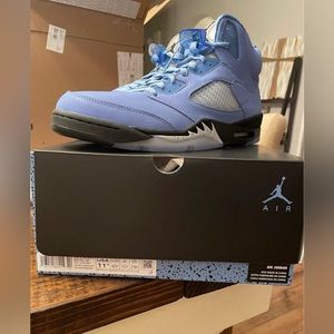 Jordan 5 Retro UNC